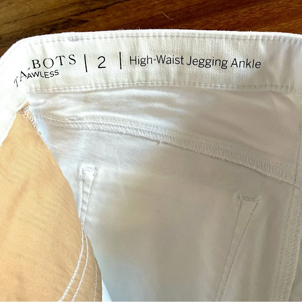Talbots NWT Jeans  Size 2 - Picture 7 of 7